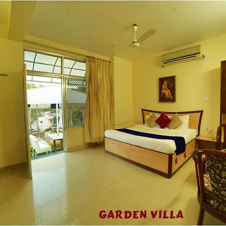 Hotel Karnavati Mount Abu Eksteriør bilde