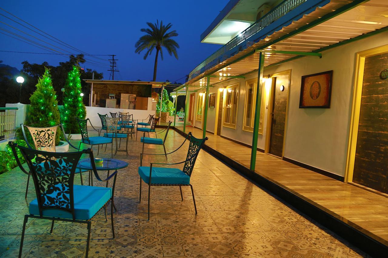 Hotel Karnavati Mount Abu Eksteriør bilde