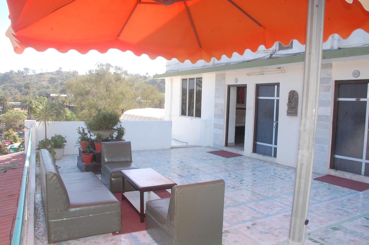 Hotel Karnavati Mount Abu Eksteriør bilde