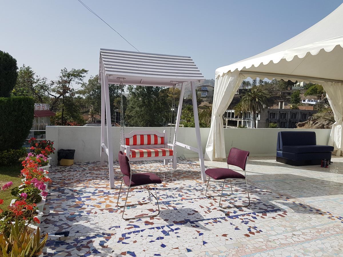 Hotel Karnavati Mount Abu Eksteriør bilde