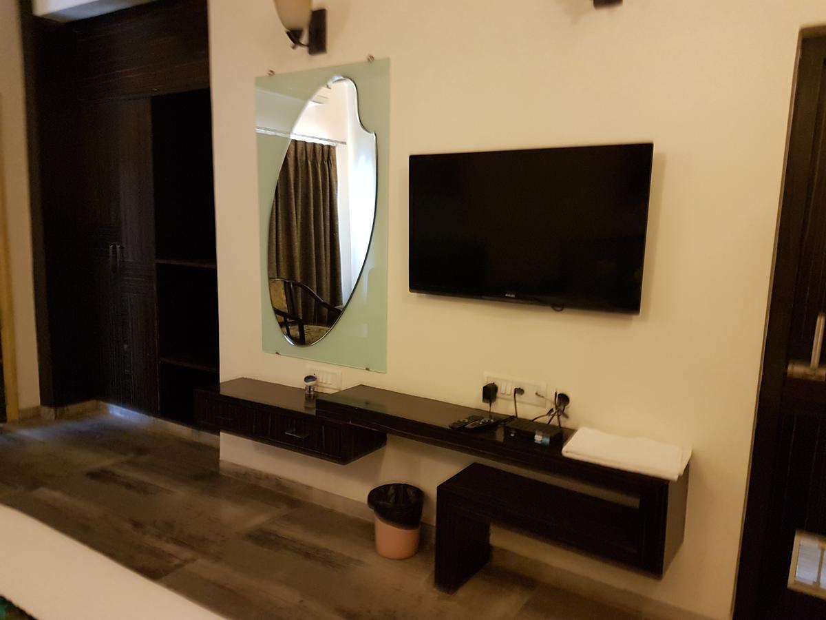 Hotel Karnavati Mount Abu Eksteriør bilde