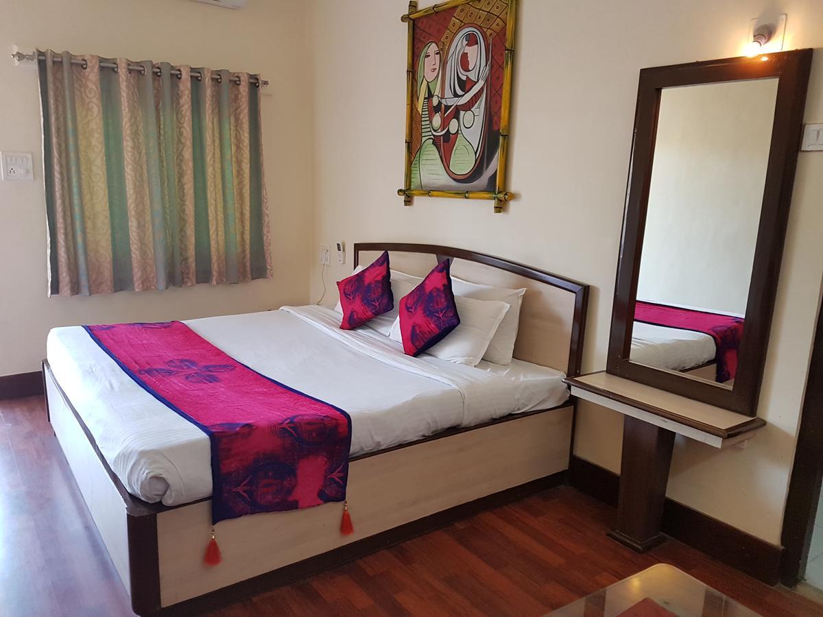 Hotel Karnavati Mount Abu Eksteriør bilde