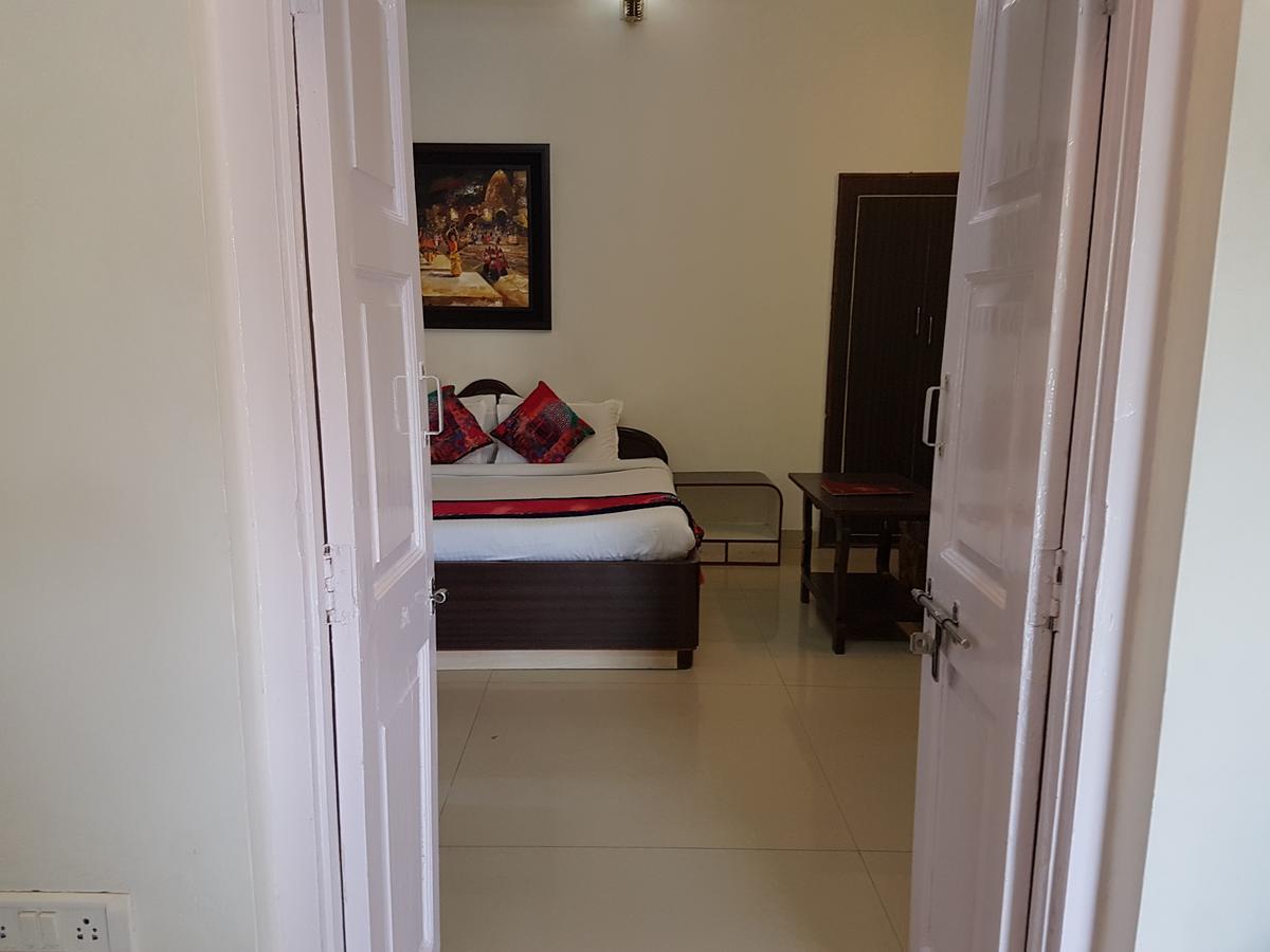 Hotel Karnavati Mount Abu Eksteriør bilde