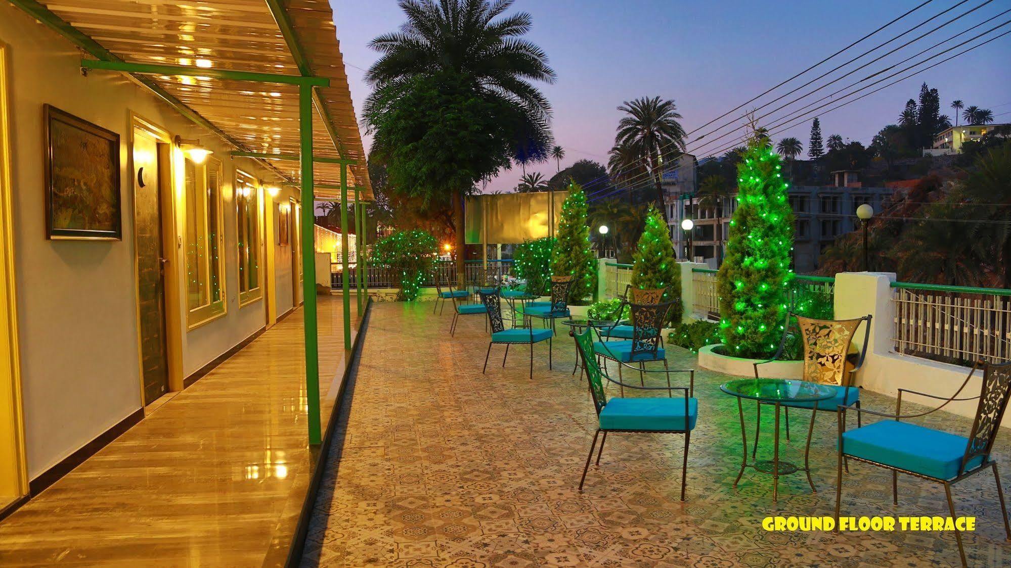 Hotel Karnavati Mount Abu Eksteriør bilde